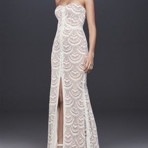 Scalloped Lace Split-Front Sheath Wedding Dress
GALINA WG3948 David’s Bridal NWT